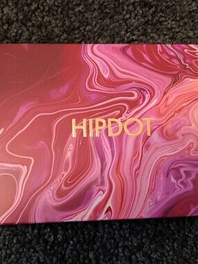 Hipdot Eyeshadow Pallet.